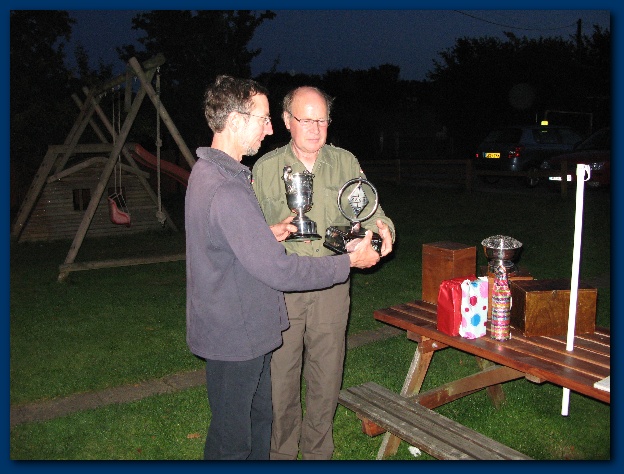 600x449 pixels (131K)